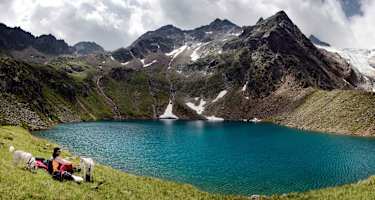 Grünausee in den Stubaier Alpen