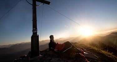 Biwakieren am Gipfel: Mit dem Grüezi Bag-Schlafsack