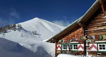 Der perfekte Ausgangspunkt für eine Wochenede voller Pulverschnee, die Südwiener Hütte
