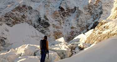 Bergsteiger vor der Königsspitze Nordwand