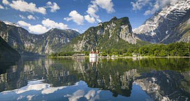 An Schönheit ist das Berchtesgadener Land kaum zu übertreffen. Der Königssee mit dem Steinernen Meer im Hintergrund.