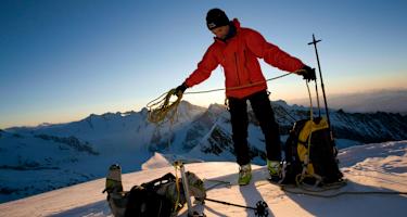 Skihochtour: Wintersportler am Aletschhorn in den Berner Alpen