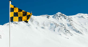 Schneearme und besonders windausgesetzte Hangbereiche sind kritisch zu beurteilen