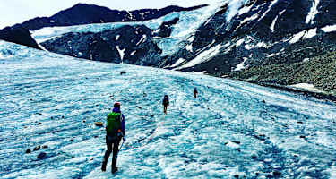 Seilschaft am Gletscher im Tiroler Pitztal