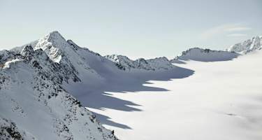 Das Ende der Welt in Tirol: Schattenspiele am Pitztaler Gletscher