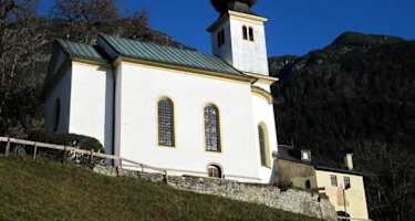 Beim Romedius-Kirchl in Thaur nahe Innsbruck beginnt der Romedius-Pilgerweg.