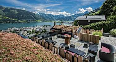 Mit Blick auf den schönen Zeller See lässt sich der Urlaub in Zell am See besonders gut genießen.