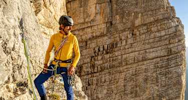 Simon Messner beim Klettern Bergwelten Podcast