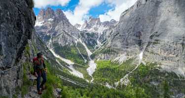 Auf zahlreichen Themenwegen kann man das Trentino beim Wandern spielerisch entdecken.