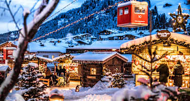 Weihnachtsdorf in Wolkenstein, Südtirol.
