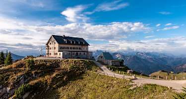 Das Rotwandhaus (1.737 m) in den Bayerischen Voralpen
