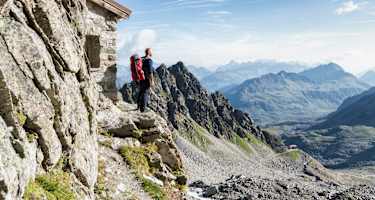 Auf der Montafoner Hüttenrunde - Blick von der Zollhütte oberhalb der Saarbrücker Hütte