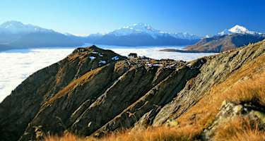 Die Wiwannihütte ist eine einfache und private Schutzhütte im Wallis, hoch über dem Rhonetal.