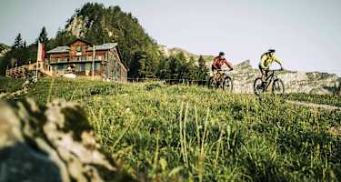 Die Bayreuther Huette im Rofan ist auch mit dem Bike zu erreichen.