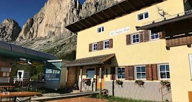 Paolina Hütte im Sommer