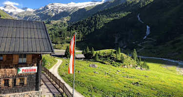 So wunderschön liegt die Postalm im Obersulzbachtal.