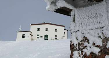 Im Winter ist das Schutzhaus geschlossen