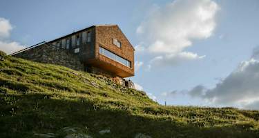 Die Olperer Hütte mit dem tollen Panoramafenster.