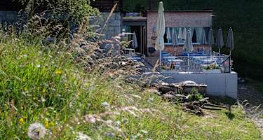 Äugstenhütte mit Terrasse