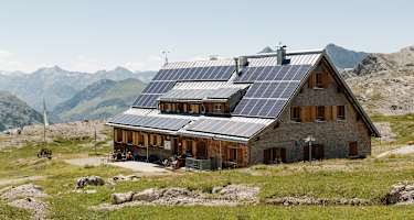 Die Hütte in idyllischer Lage in Vorarlberg