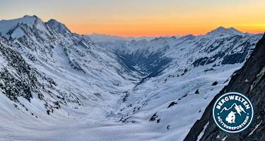 Blick von der Hollandiahütte ins Lötschental
