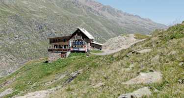 Die Langtalereckhütte (2.450 m) erreicht man vom Tiroler Obergurgl.