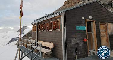 Die Mönchsjochhütte auf 3.650 m.