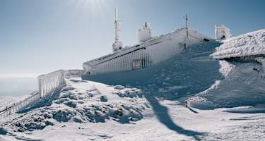 Die Fischerhütte liegt am Hochplateau des Schneebergs