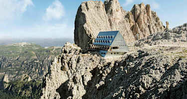 Die Santnerpasshütte auf ihrem aussichtsreichen Logenplatz.