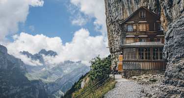 Das Aescher Wildkirchli – ein bekanntes und beliebtes Fotomotiv