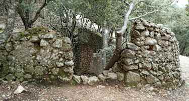 Schneehaus hinter Valldemossa