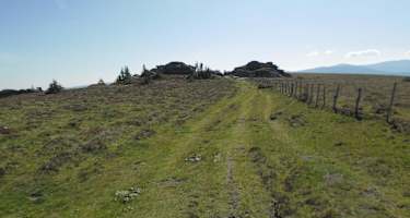 Hirschegger Alm "Steinformation Sieben Heufuhren"