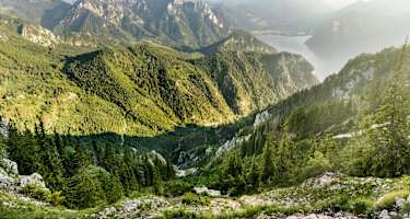 Blick vom Traunstein - im Hintergrund der Erlakogel