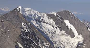 Blick vom Doldenhorn zu Balmhorn (links) und Altels. Wenn dies keine Überschreitung Wert ist!