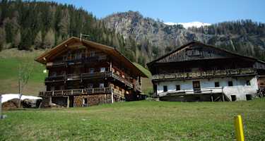 Bauernhöfe in Kalkstein