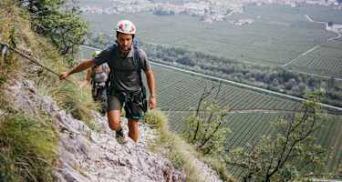 Aufstieg über die Via Ferrata Burrone Giovanelli.
