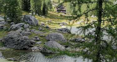 Koča pri Triglavskih jezerih am Dvonjo jezero