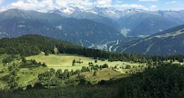Von der Blaser Hütte steigt man nach Steinach am Brenner ab.