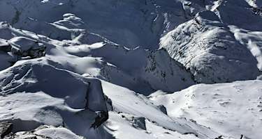 Panoramablick vom Gipfel des Fanellhorns