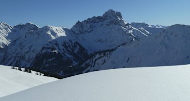 Der Gr. Widderstein - das Karlstor ist eine Scharte nördlich des Gipfels