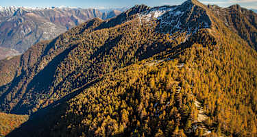 Das Bergpanorama der Tessiner Alpen