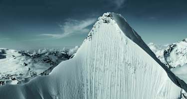 Blick auf die steile Nordwand des Obergabelhorns.