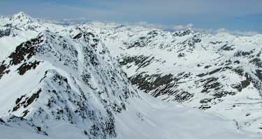 Das Hochplateau vom Gipfelhang aus gesehen