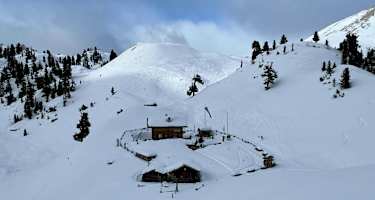 Die Rossalmhütte liegt nicht nur idyllisch, sondern ist auch für eine Einkehr sehr zu empfehlen.