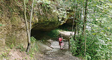 Durch die wildromantische Sandsteinschlucht.