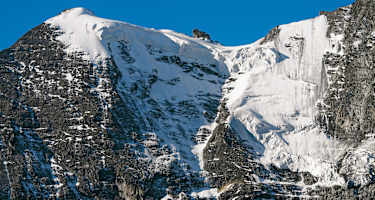 Anlaufpunkt im innersten Val de Bagnes ist die Cabane de Chanrion.