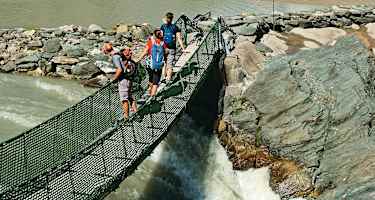 Über die in die Zlöpfschlucht stürzende Möll gelangen wir zum ­Sanderboden.