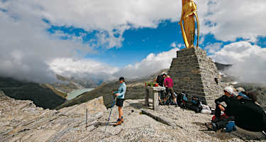 Rast bei der Madonna am Monte-Moro-Pass.