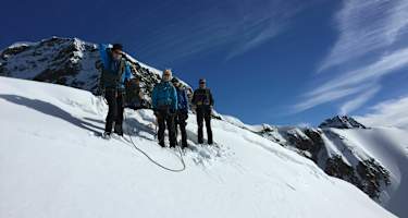 Kurze Verschnaufpause auf dem Weg zum Weissmies.