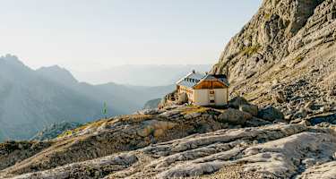 Die Adamekhütte am Dachstein